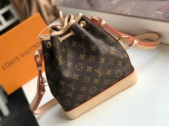 WIS BB NOE LOUIS VUITTON 0603